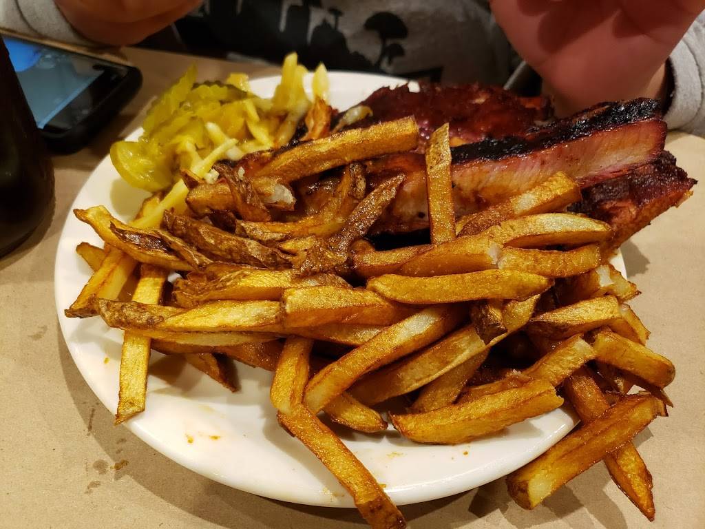 Countrys Barbecue North | restaurant | 6298 Veterans Pkwy, Columbus, GA 31909, USA | 7066601415 OR +1 706-660-1415