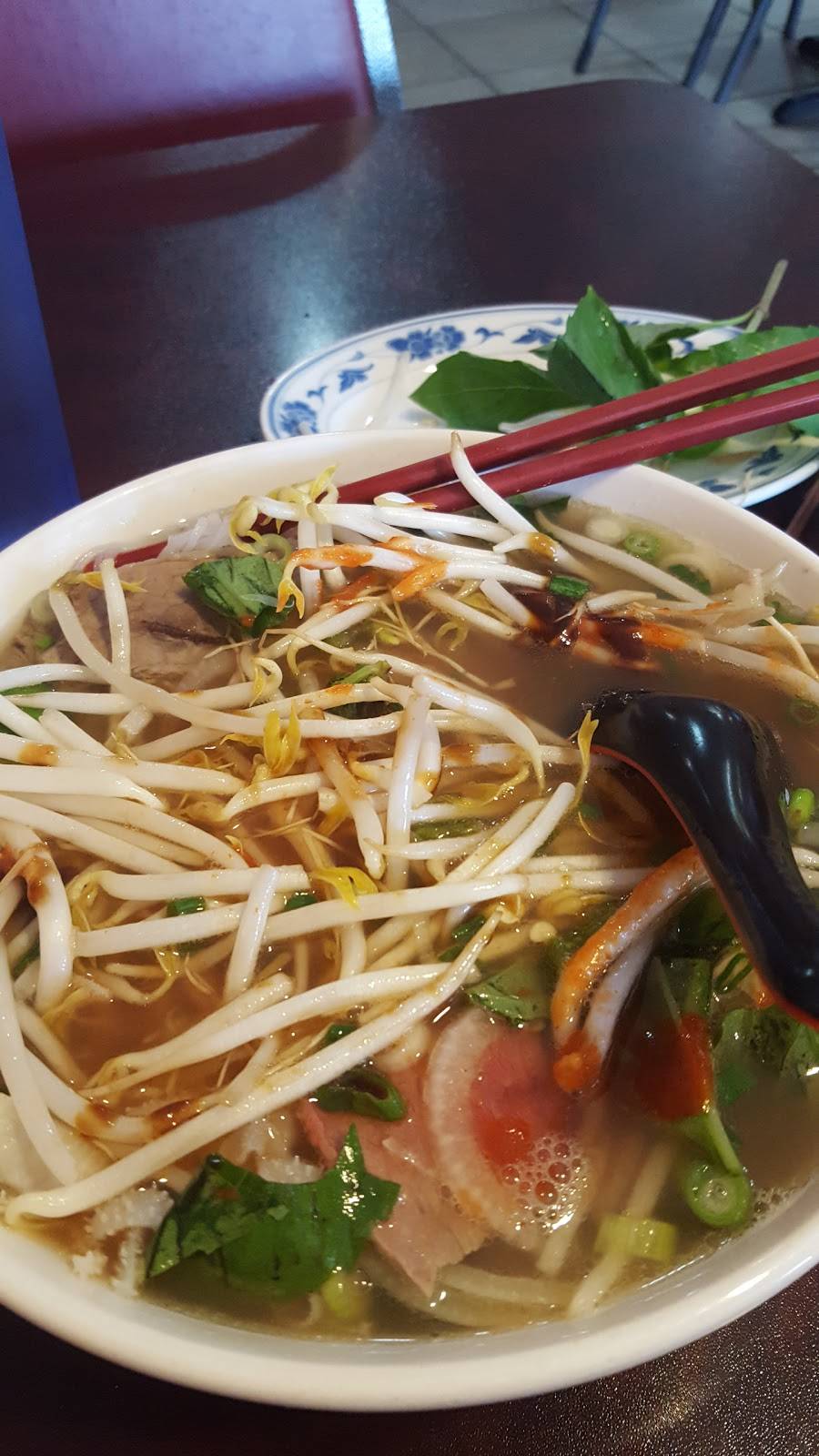 PhoVietnam | restaurant | 3234 S Wadsworth Blvd # M, Lakewood, CO 80227, USA | 7209209604 OR +1 720-920-9604