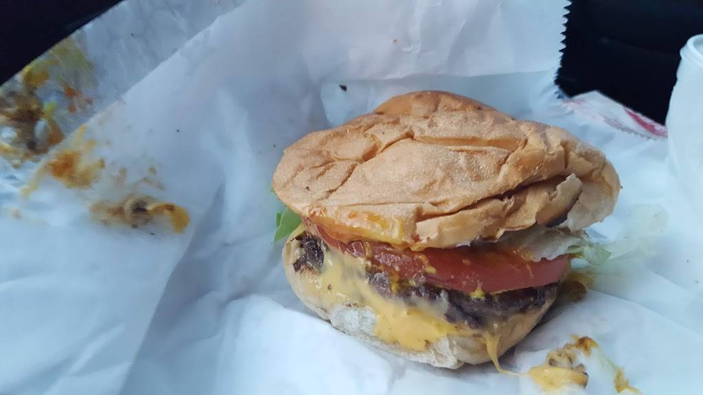 Swensons (Stow/Kent) Drive-In Restaurants | restaurant | 4466 Kent Rd, Stow, OH 44224, USA | 3306787775 OR +1 330-678-7775