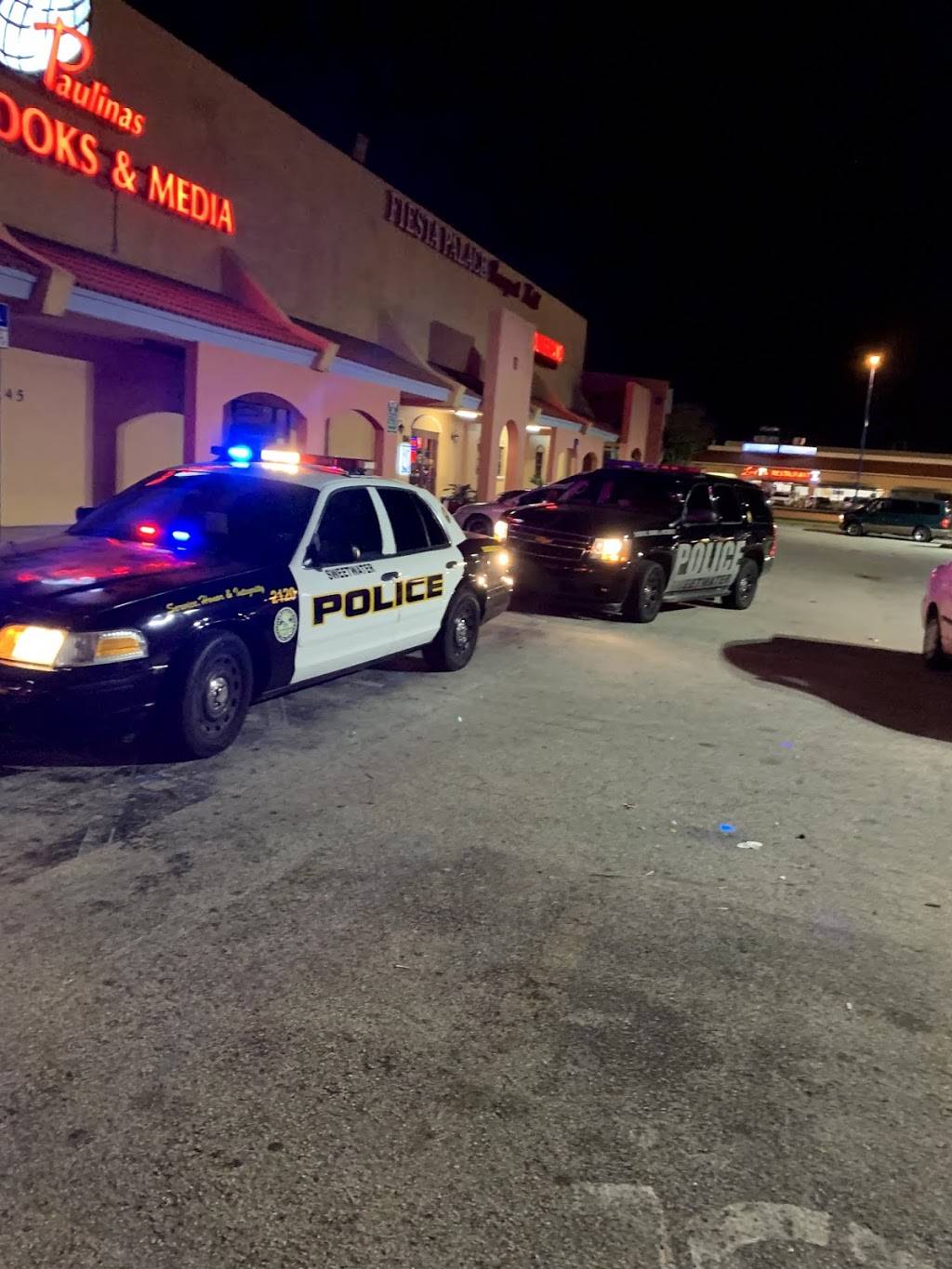 Dominos Pizza | meal delivery | 133 SW 107th Ave, Miami, FL 33174, USA | 3055535233 OR +1 305-553-5233