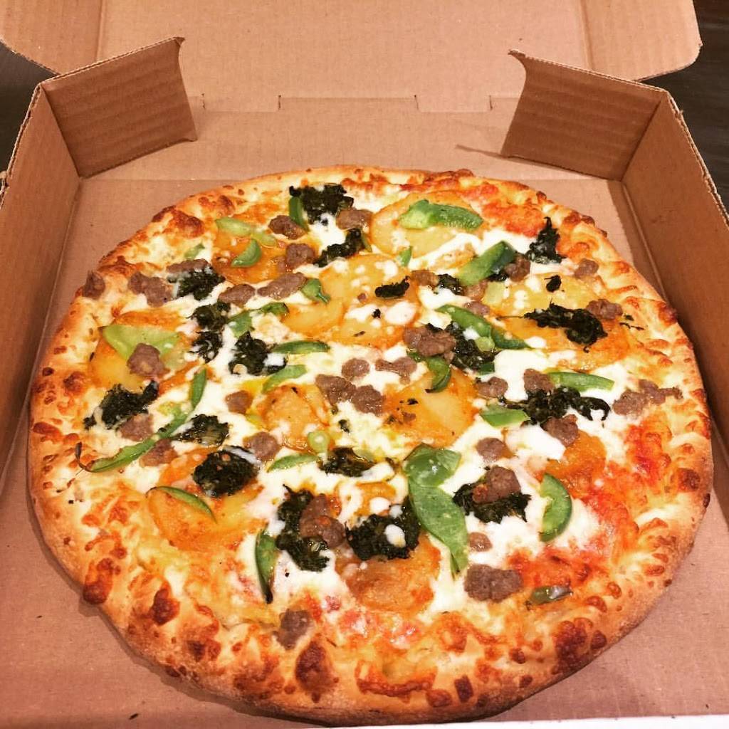 Oakville Pizzeria - Authentic Afghan bakery | meal delivery | 404 Kerr St, Oakville, ON L6K 3C1, Canada | 2898561111 OR +1 289-856-1111