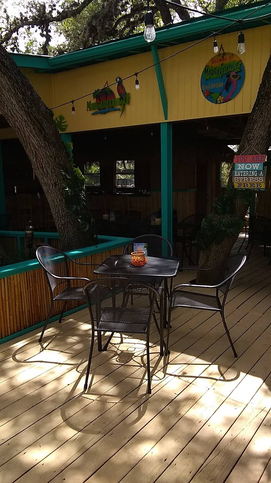 Coconut Cove Bar & Grill | restaurant | 11409 PR 37, Lakehills, TX 78063, USA | 8307514001 OR +1 830-751-4001