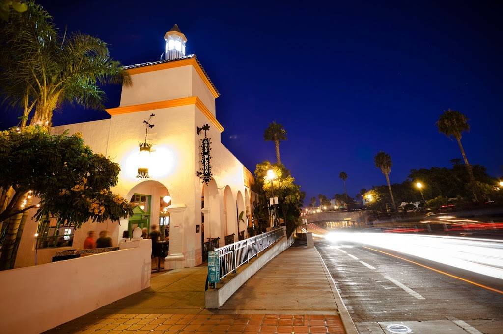 Casa Blanca Restaurant & Cantina | restaurant | 330 State St, Santa Barbara, CA 93101, USA | 8058458966 OR +1 805-845-8966