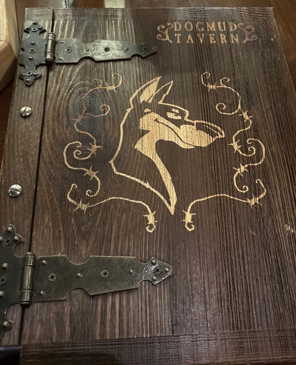 Dogmud Tavern | restaurant | 681 S Pear Orchard Rd, Ridgeland, MS 39157, USA | 6014994932 OR +1 601-499-4932