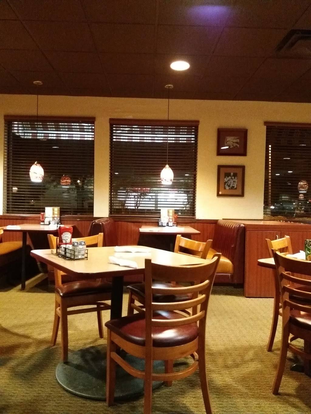 Dennys | restaurant | 1577 Bella Cruz Dr, The Villages, FL 32159, USA | 3527502556 OR +1 352-750-2556