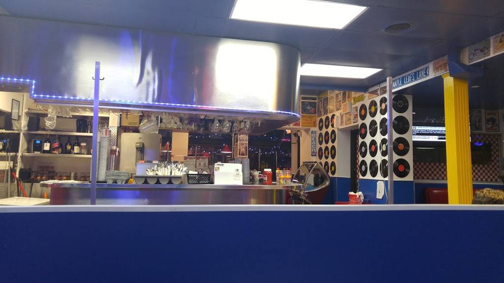 Wimpys Diner | restaurant | 405 Main St W, Hamilton, ON L8P 1K5, Canada | 9055275151 OR +1 905-527-5151