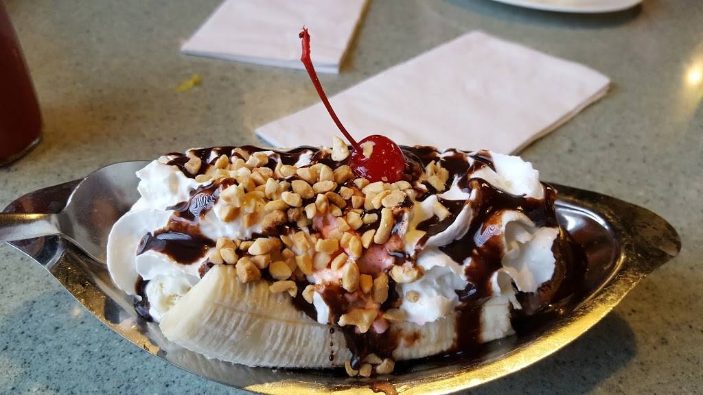 Amphora Restaurant | restaurant | 377 Maple Ave W, Vienna, VA 22180, USA | 7039387877 OR +1 703-938-7877