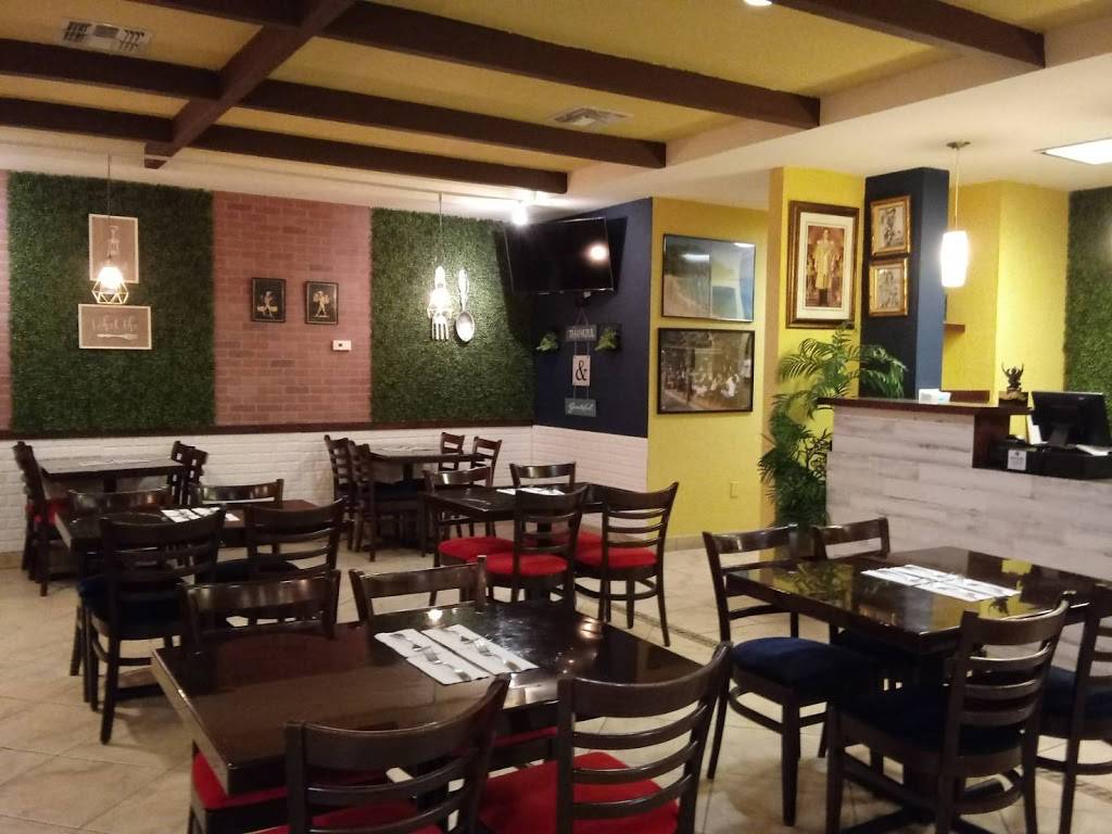 Lan Lamoon Authentic Thai Bistro | restaurant | 2900 S Nova Rd #1, South Daytona, FL 32119, USA | 3869449644 OR +1 386-944-9644