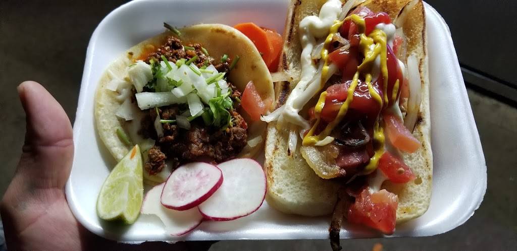 Tacos El Beso | restaurant | 1301-1499 W 12th St, Santa Ana, CA 92703, USA | 7146598190 OR +1 714-659-8190