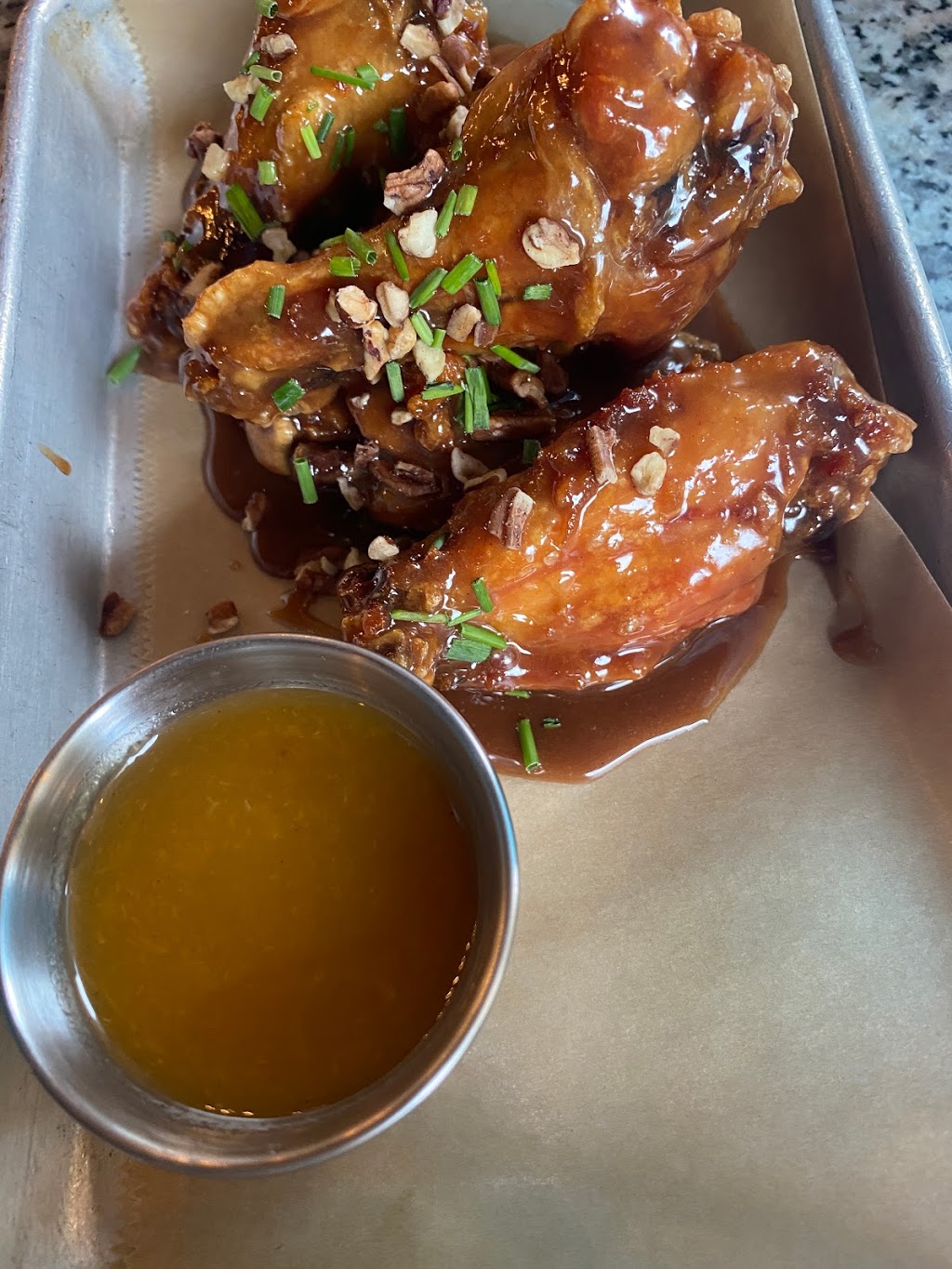 Hitch | restaurant | 300 Drayton St, Savannah, GA 31401, USA | 8888739567 OR +1 888-873-9567