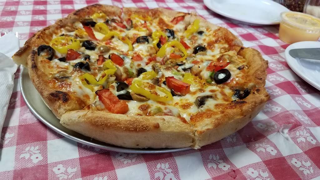 Jeromes Pizza | restaurant | 108 S Ledgerwood St, Carlisle, IN 47838, USA | 8123982000 OR +1 812-398-2000