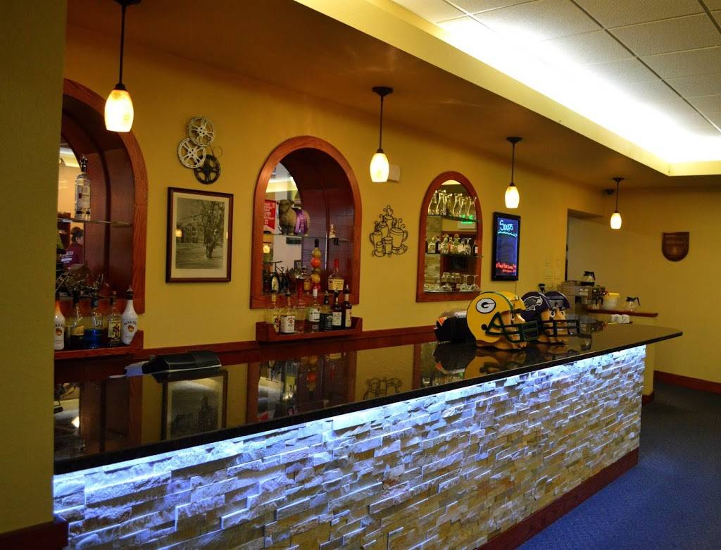Jessicas Family Restaurant | restaurant | 140 W Main St, Whitewater, WI 53190, USA | 2624739890 OR +1 262-473-9890