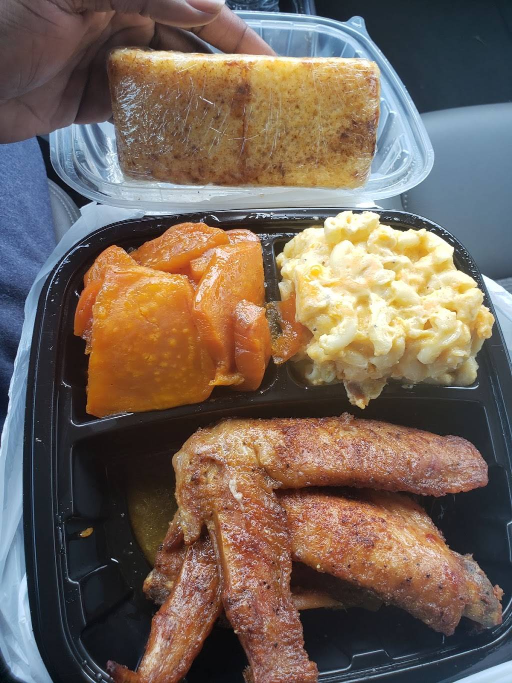 Thomasenas Takeout | restaurant | 5694 Rising Sun Ave, Philadelphia, PA 19120, USA | 2157222434 OR +1 215-722-2434