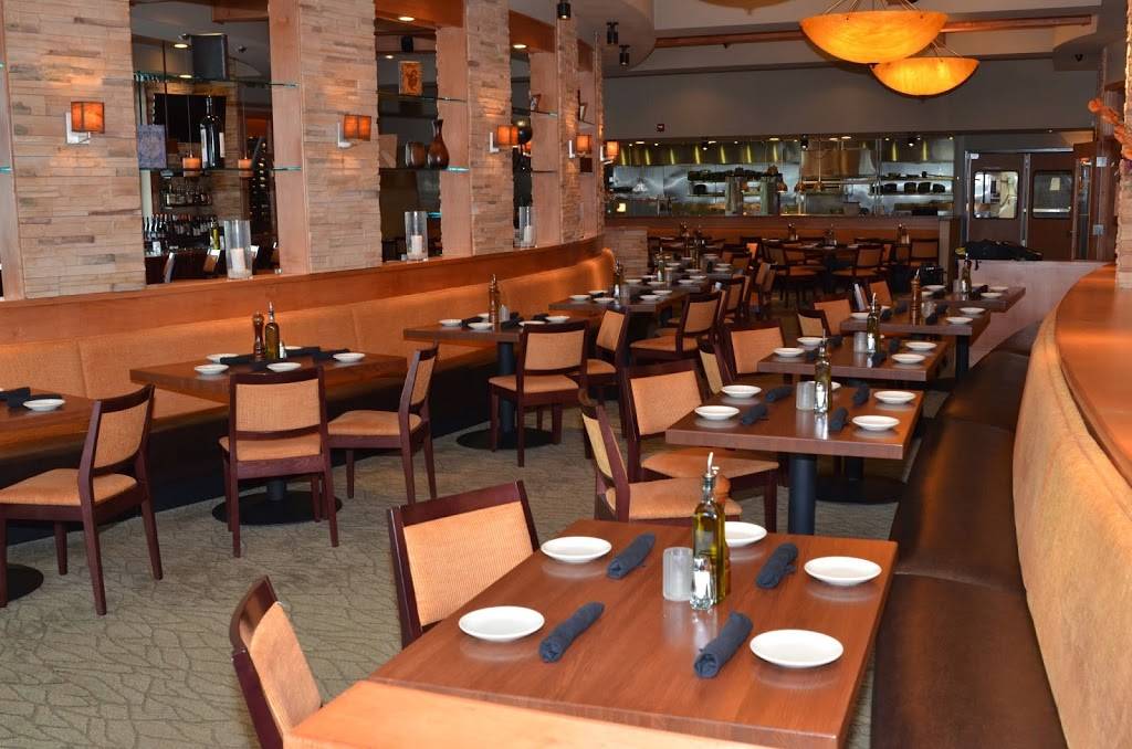 Travinia Italian Kitchen & Wine Bar | restaurant | 101 Sparkleberry Crossing Rd, Columbia, SC 29229, USA | 8034199313 OR +1 803-419-9313