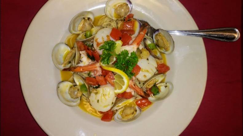 Isabellas Bistro | restaurant | 6800 Placida Rd #1a, Englewood, FL 34224, USA | 9416988880 OR +1 941-698-8880