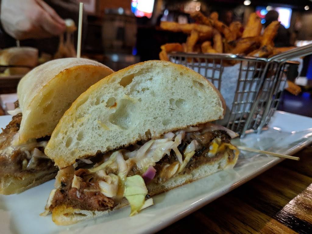 Yonkers Whiskey House | restaurant | 2211 Central Park Ave, Yonkers, NY 10710, USA | 9143465300 OR +1 914-346-5300