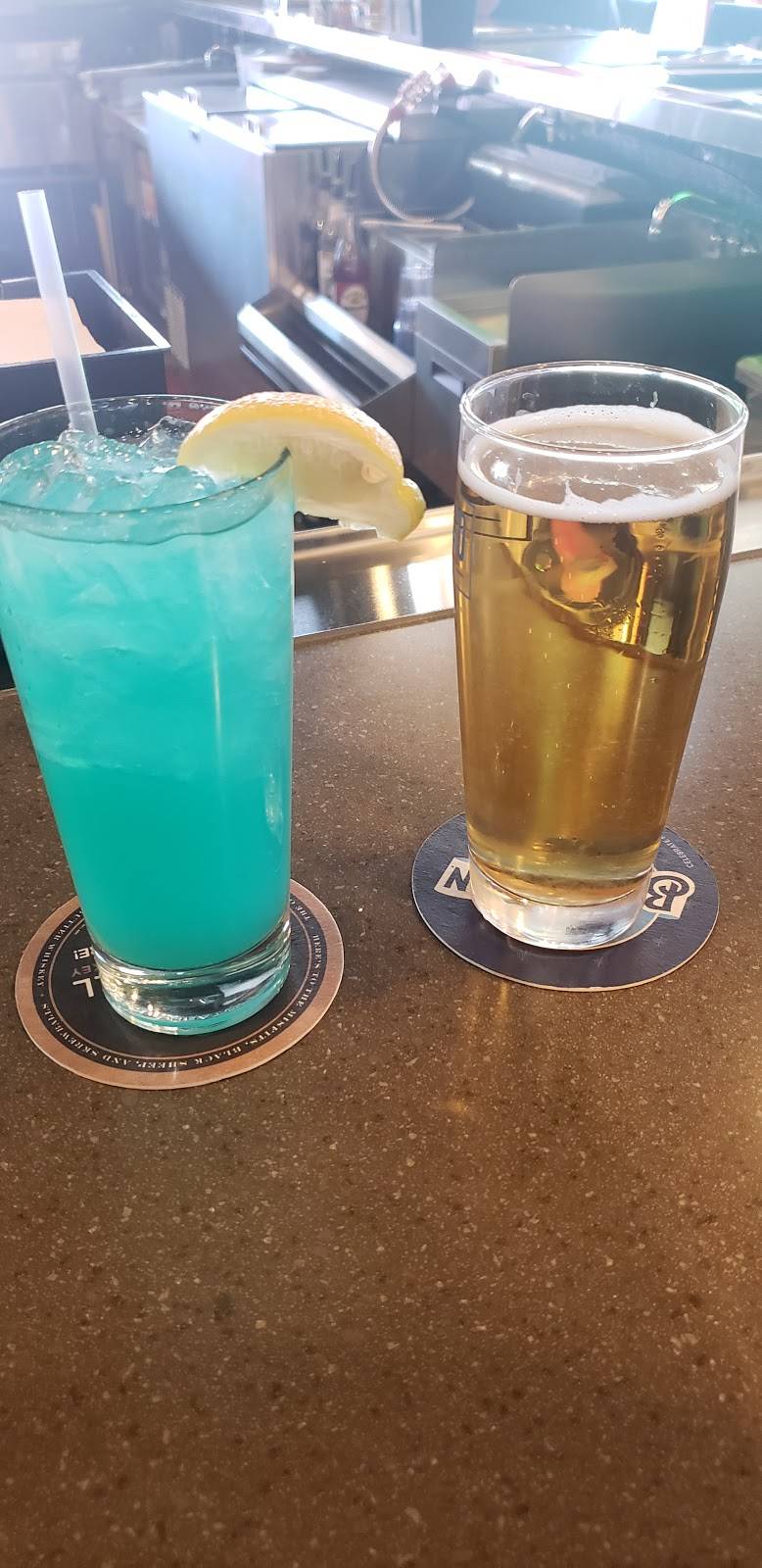 Old Chicago | restaurant | 2950 E Germann Rd, Chandler, AZ 85286, USA | 4809127170 OR +1 480-912-7170