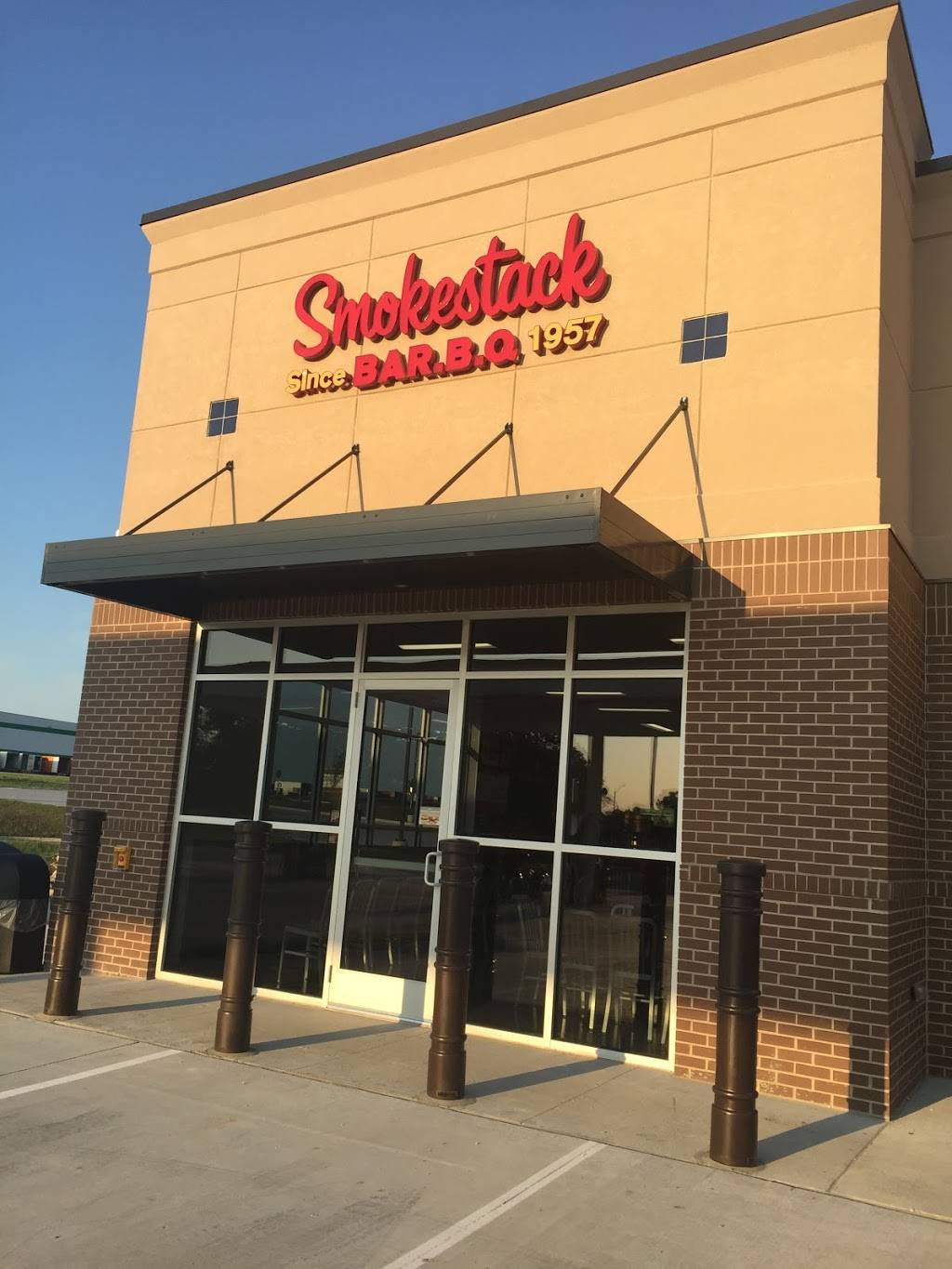 Smokestack BBQ | restaurant | Warrensburg, MO 64093, USA | 6604290176 OR +1 660-429-0176