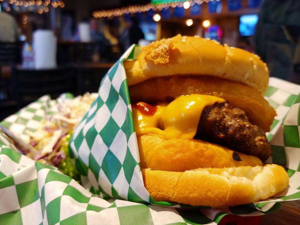 Eat At Joes | restaurant | 7120 Edinger Ave, Huntington Beach, CA 92647, USA | 7148429440 OR +1 714-842-9440