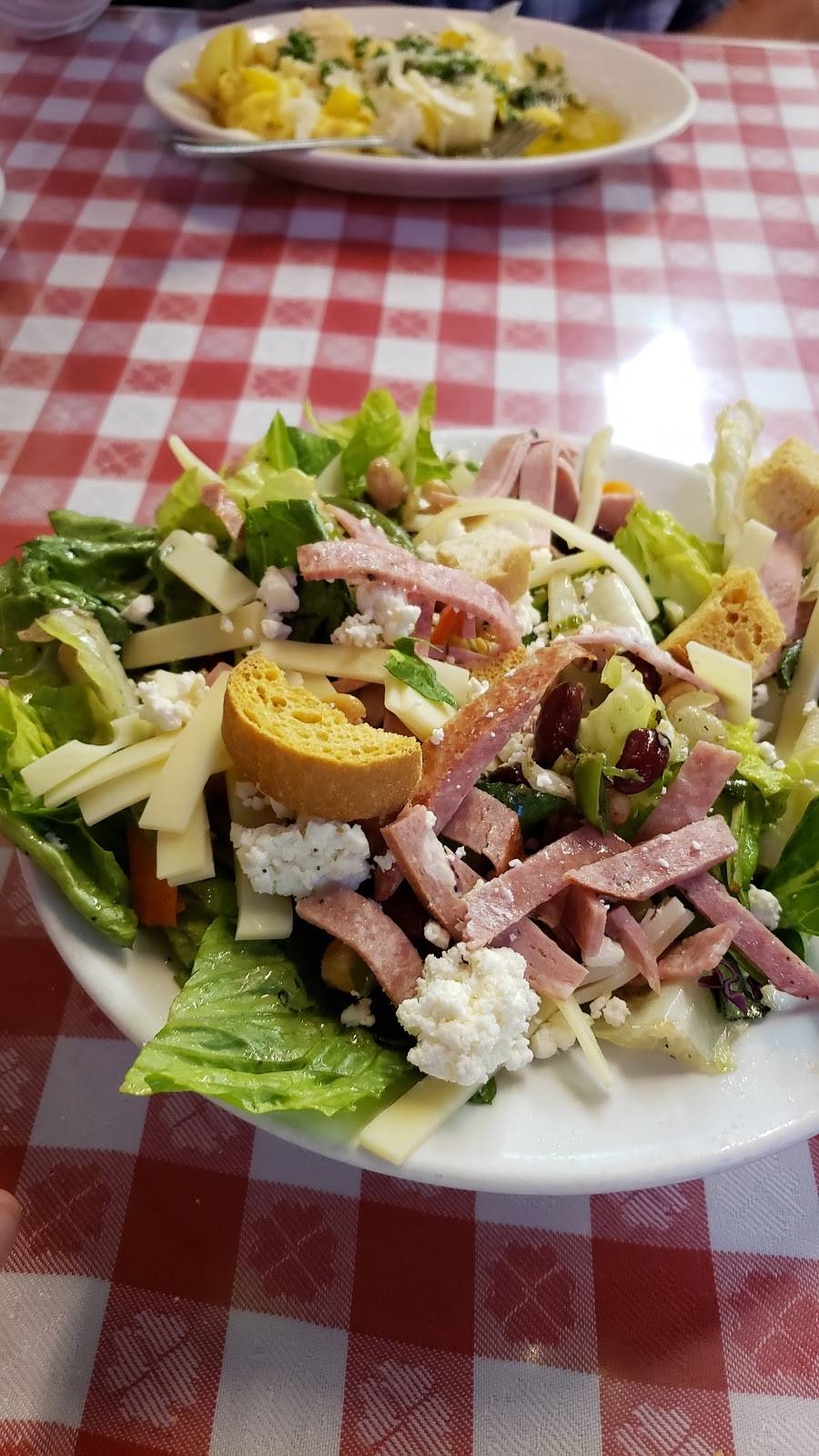 Luigis | meal takeaway | 725 E 19th St, Bakersfield, CA 93305, USA | 6613220926 OR +1 661-322-0926