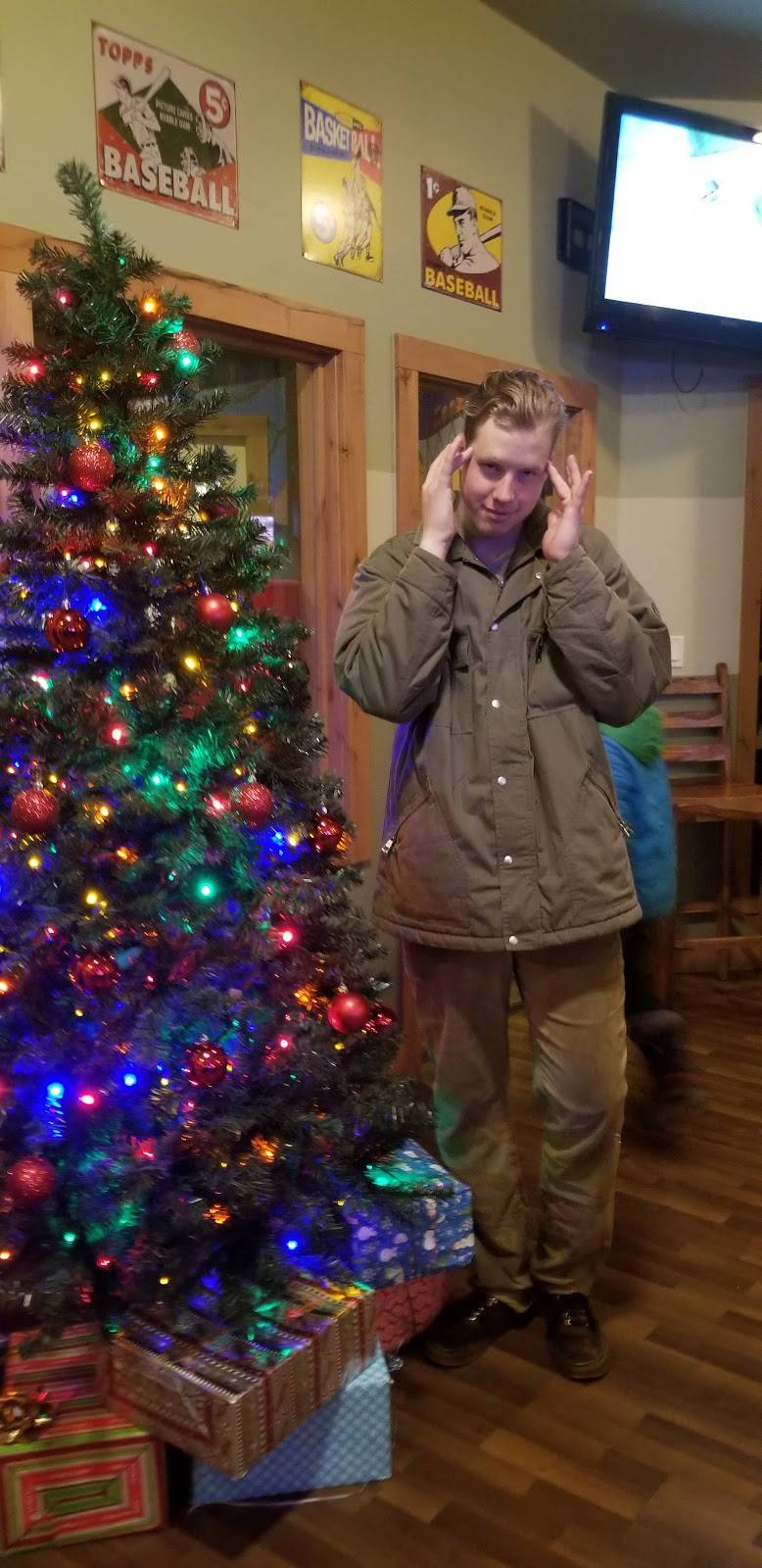 Pizza On the Hill | restaurant | 11509 Northwoods Blvd, Truckee, CA 96161, USA | 5305829669 OR +1 530-582-9669