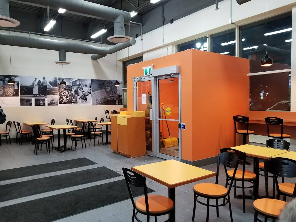 Dic Anns | restaurant | 1300-1400 Boulevard Saint-Jean-Baptiste, Pointe-aux-Trembles, QC H1B 4A4, Canada | 5146452145 OR +1 514-645-2145