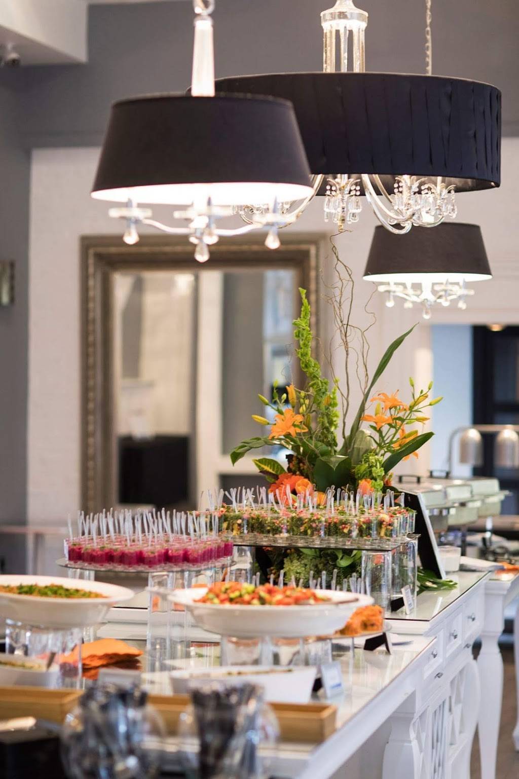 Elegant Edge Catering Company | restaurant | 5915 Beacon St #6, Pittsburgh, PA 15217, USA | 4123852332 OR +1 412-385-2332