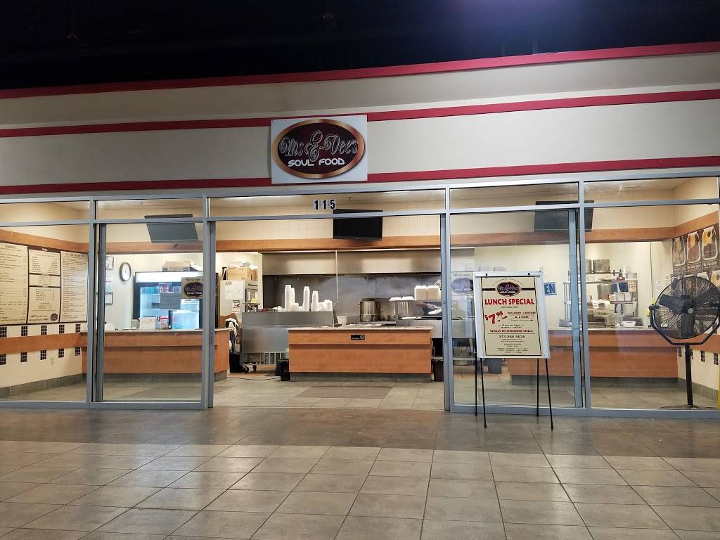 Ms. E-Vees Soul Food | restaurant | 20880 Gratiot Ave, Eastpointe, MI 48021, USA | 3133665626 OR +1 313-366-5626