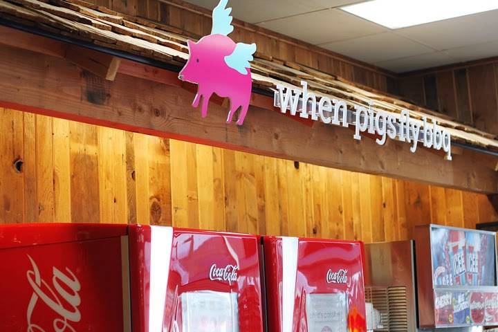 When Pigs Fly BBQ | restaurant | 1211 E Vista Way, Vista, CA 92084, USA | 7609457828 OR +1 760-945-7828