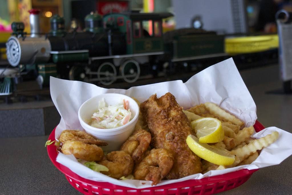 All Aboard! Family Dining & Amusement | restaurant | 20831 South La Grange Road, Frankfort, IL 60423, USA | 8158069005 OR +1 815-806-9005