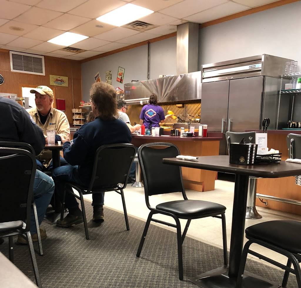 Mindys Diner | restaurant | 221 W 3rd St, Dover, OH 44622, USA | 3303646800 OR +1 330-364-6800