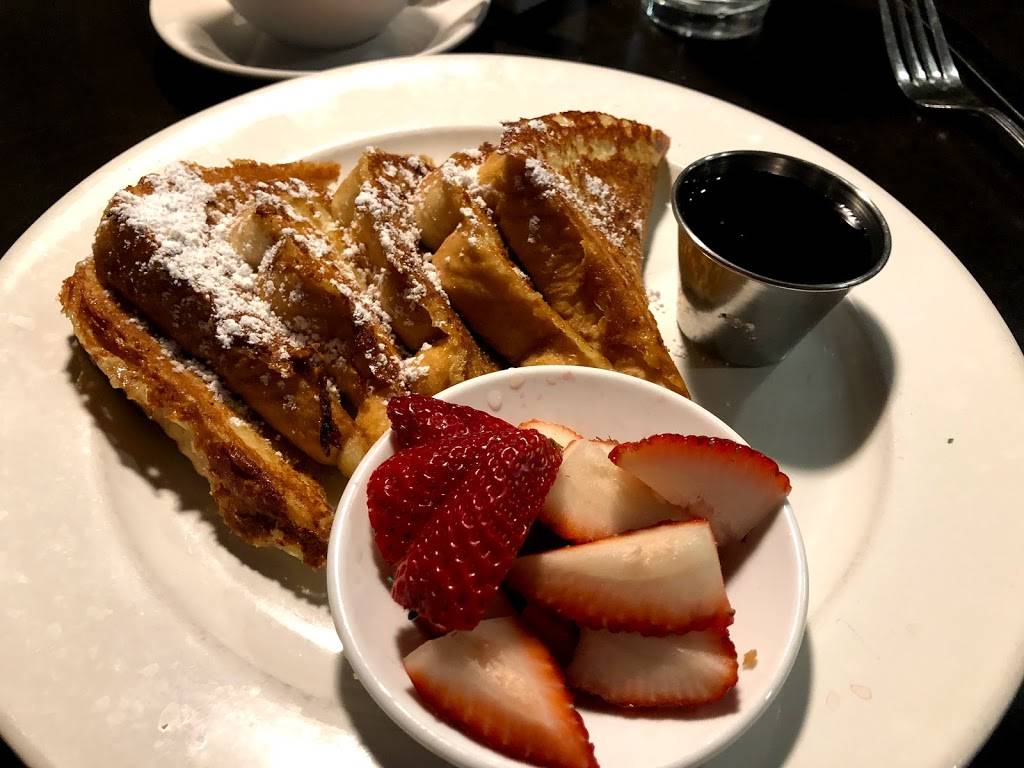 Triumph Grill | restaurant | 3419 Olive St, St. Louis, MO 63103, USA | 3144461801 OR +1 314-446-1801