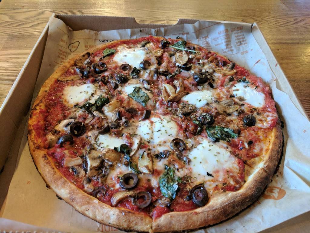 Blaze Pizza | meal takeaway | 110 S Fairfax Ave, Los Angeles, CA 90036, USA | 3239311197 OR +1 323-931-1197