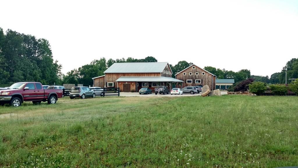 Sweet Carolines BBQ | restaurant | 4000 Chester Hwy, McConnells, SC 29726, USA | 8036283900 OR +1 803-628-3900