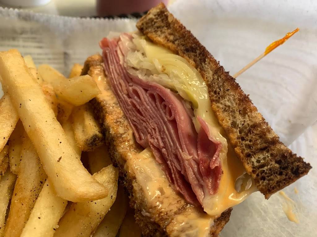 Cafe At Maidens | cafe | 3847 Maidens Road, Powhatan, VA 23139, USA | 8045981967 OR +1 804-598-1967