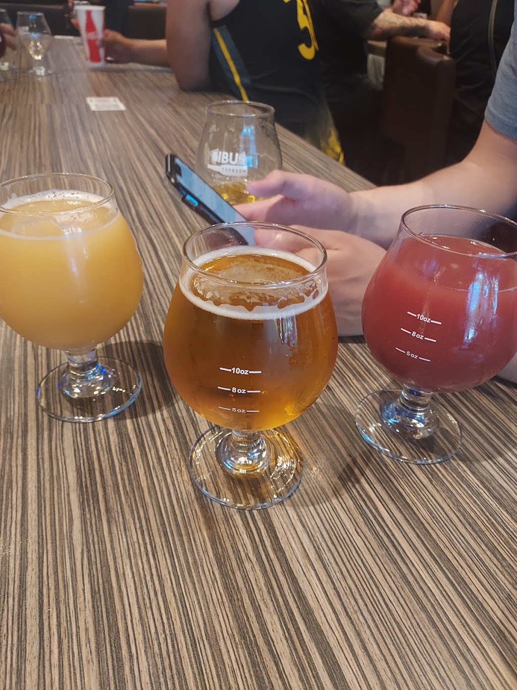 IBU Taproom & Bottle Shop | restaurant | 1422 Dempsey Rd, Milpitas, CA 95035, USA | 4088834284 OR +1 408-883-4284