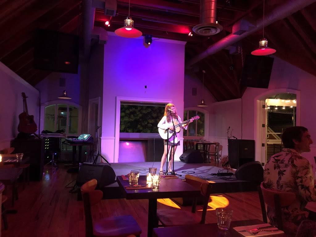 Green Hill Kitchen | restaurant | 48 Front St, Greenport, NY 11944, USA | 6314774900 OR +1 631-477-4900