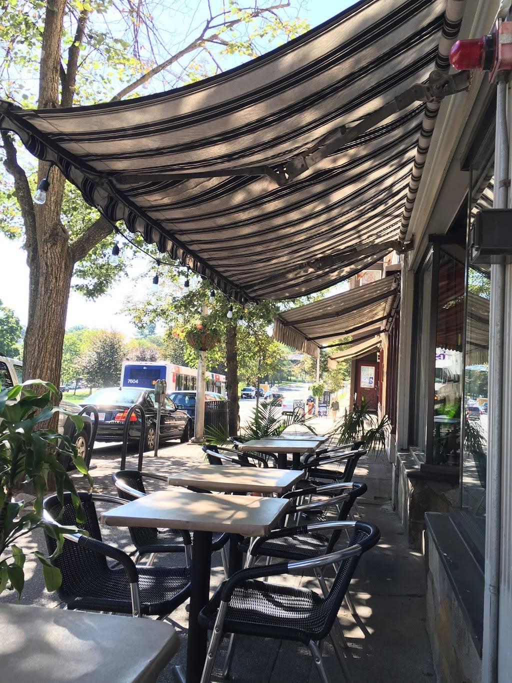 Fresh Side | restaurant | 39 S Pleasant St, Amherst, MA 01002, USA | 4132560296 OR +1 413-256-0296