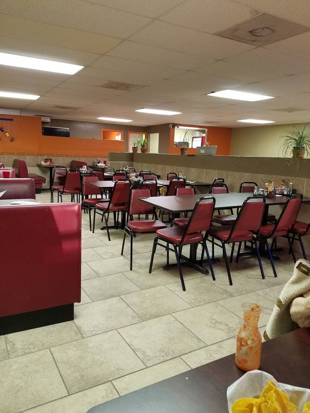 Los Pinos | restaurant | 1106 Cuba Rd # 313, Mayfield, KY 42066, USA | 2702476531 OR +1 270-247-6531