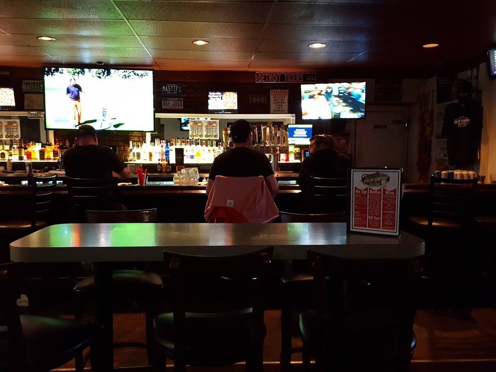 The Fillin Station Bar & Grill | night club | 49434 Gratiot Ave, Chesterfield, MI 48051, USA | 5869490030 OR +1 586-949-0030