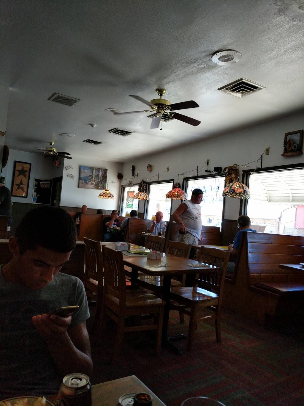 Dans Family Restaurant | restaurant | 400 W Main St, Newark, OH 43055, USA | 7403498549 OR +1 740-349-8549