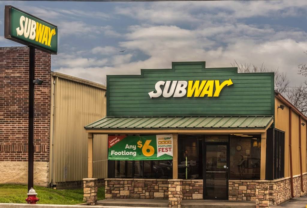 Subway Restaurants | restaurant | 320 S Colorado St, Lockhart, TX 78644, USA | 5123983011 OR +1 512-398-3011