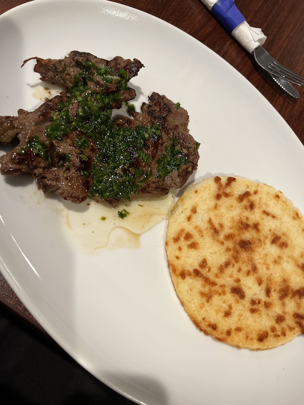 La Esquina Colombiana Bar and Grill | restaurant | 266 Grand Ave, Pawtucket, RI 02861, USA | 4016427793 OR +1 401-642-7793