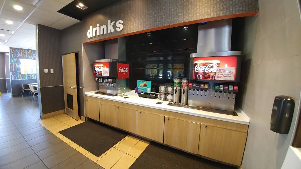 McDonalds | cafe | 3515 Culebra Rd, San Antonio, TX 78228, USA | 2104355497 OR +1 210-435-5497