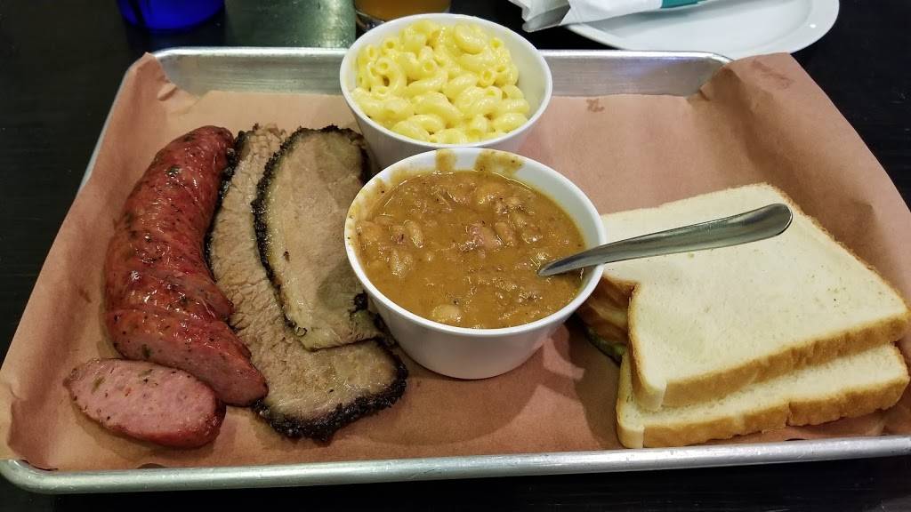 Liberty Barbecue | restaurant | 103 E Main St, Round Rock, TX 78664, USA | 5124336330 OR +1 512-433-6330