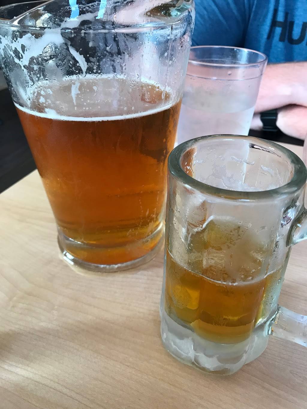 Franks Pizza | restaurant | 122 E Main St, Grass Valley, CA 95945, USA | 5302734622 OR +1 530-273-4622