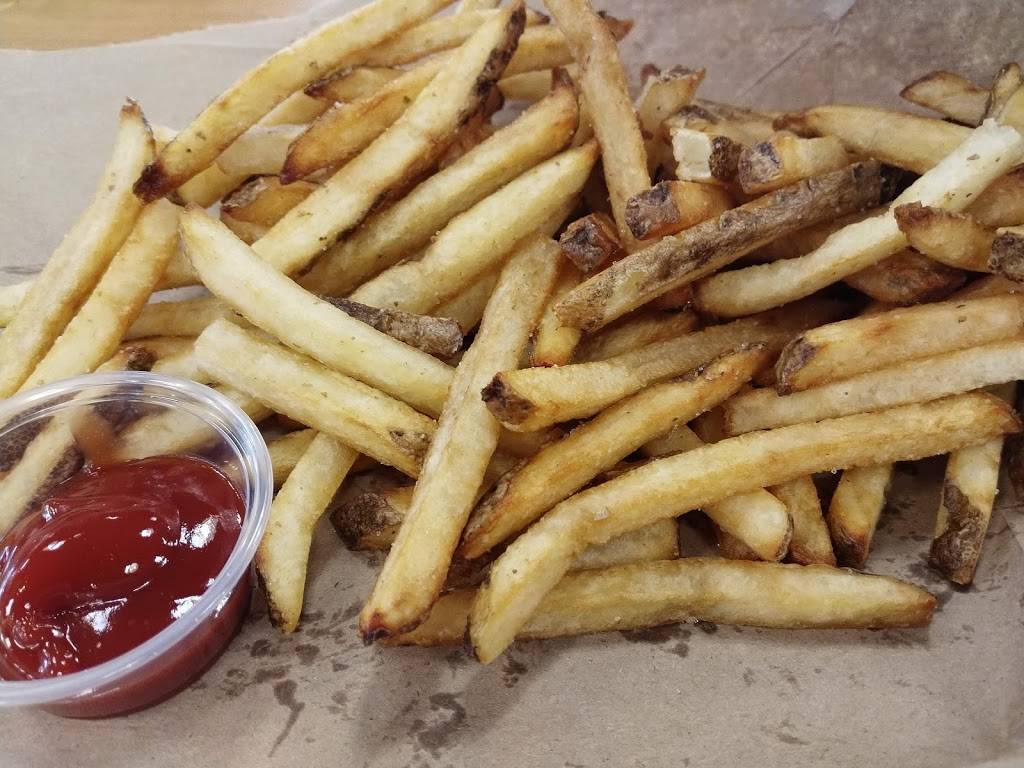 Five Guys | meal takeaway | 2929 N Rock Rd Suite 110, Wichita, KS 67226, USA | 3164404895 OR +1 316-440-4895