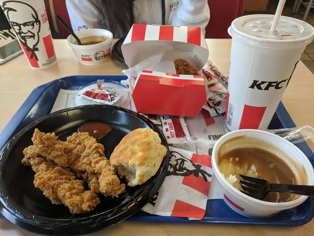 KFC | restaurant | 131 W Ball Rd, Anaheim, CA 92805, USA | 7146358231 OR +1 714-635-8231
