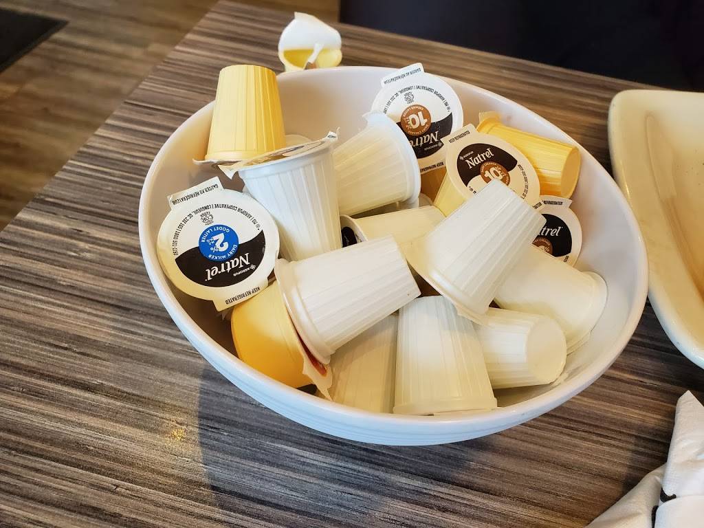 Eggsmart | restaurant | 224 Ritson Rd N unit c2.1, Oshawa, ON L1G 1Z7, Canada | 9054042111 OR +1 905-404-2111