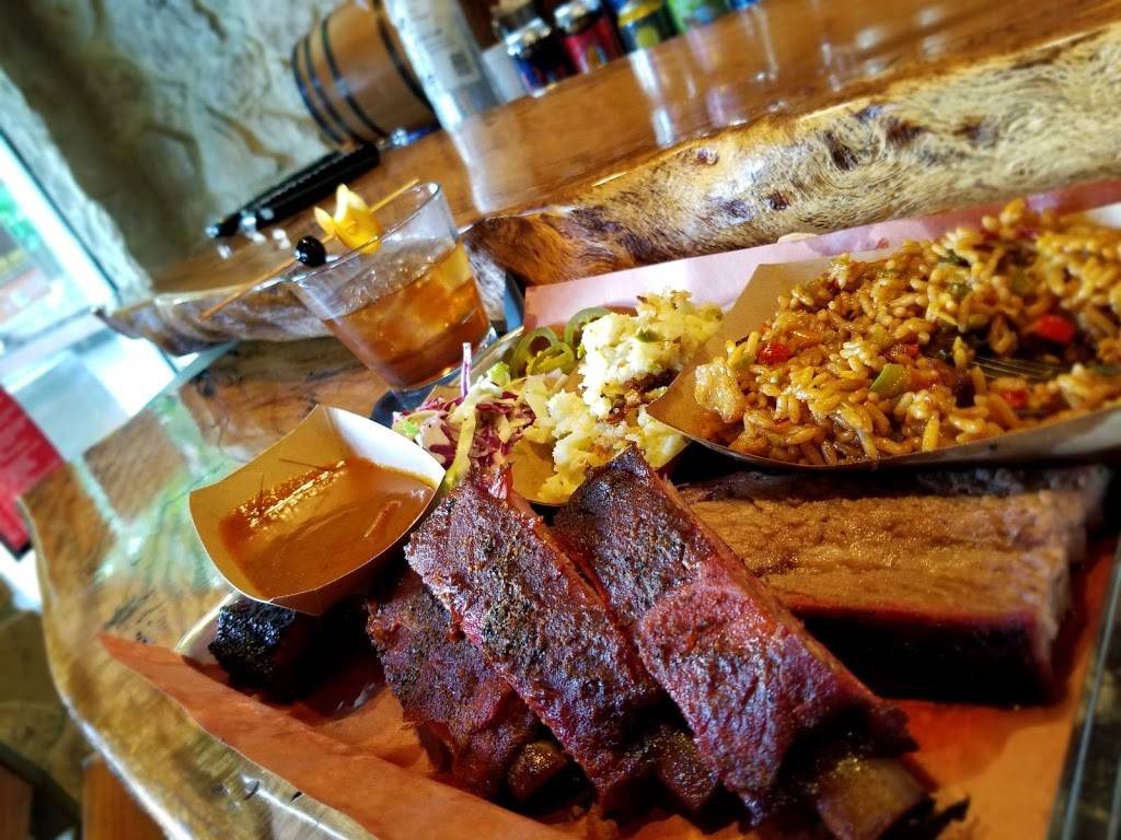 Pinkertons Barbecue | restaurant | 1504 Airline Dr, Houston, TX 77009, USA | 7138022000 OR +1 713-802-2000